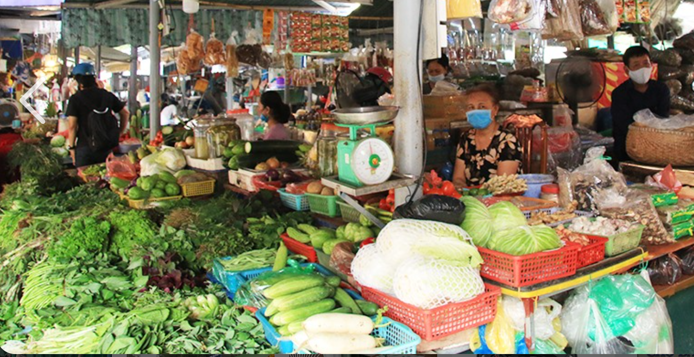 Chợ dân sinh địa phương