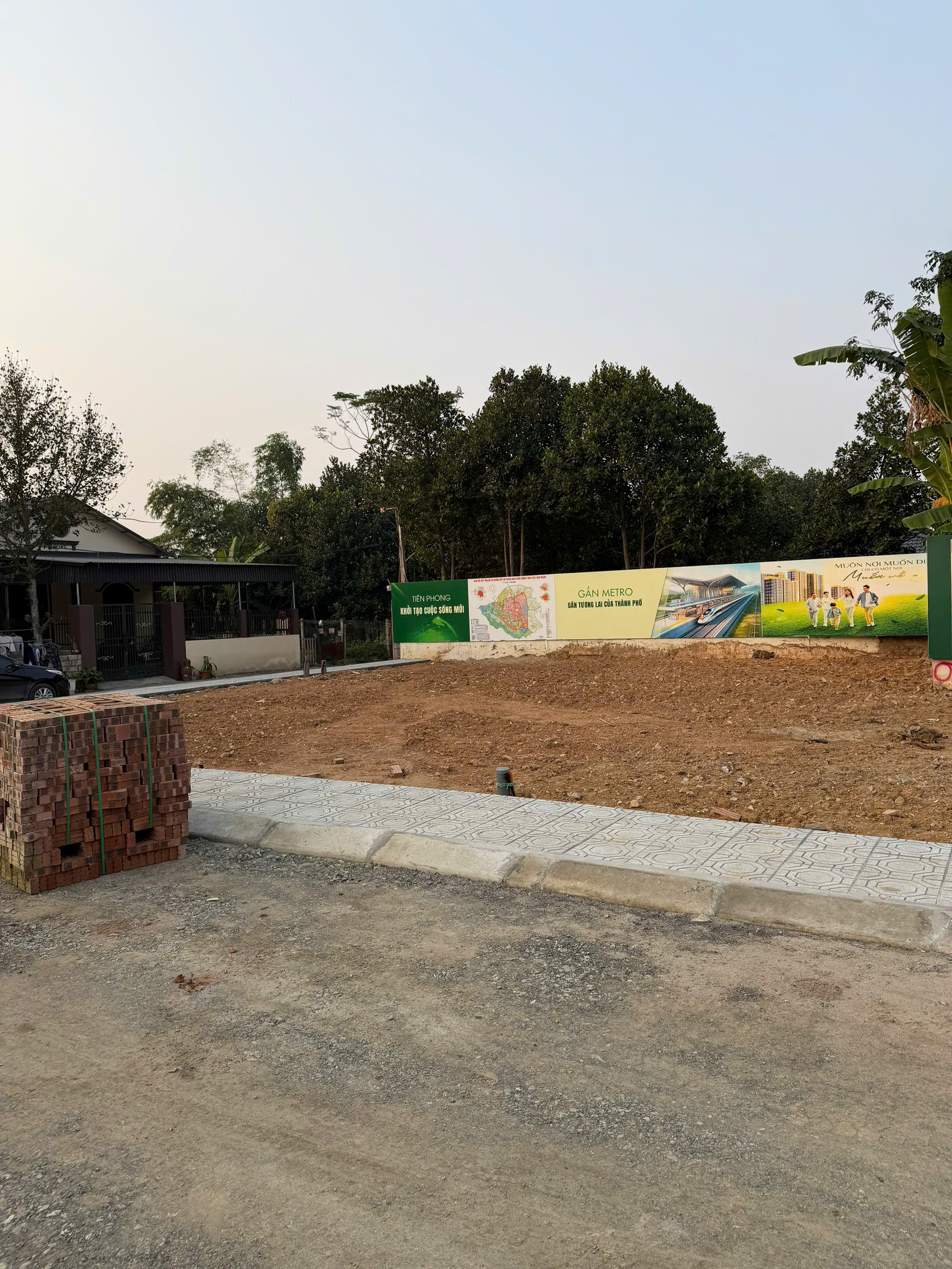 Đất thôn Trung Lạc xã Đoài Phương